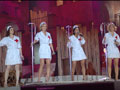 [001 Les Enfoires, Medley Uniformes: Elsa, Patricia Kaas, Jenifer, Lorie]